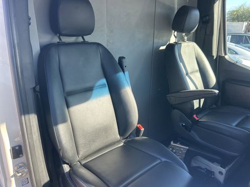 Used 2022 Mercedes-Benz Sprinter 2500 w/ Acoustic Package image 9