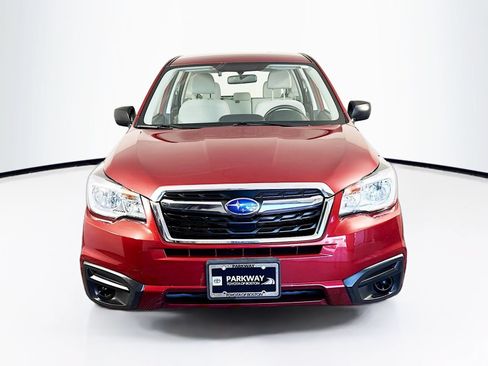Used 2018 Subaru Forester 2.5i AWD/4WD image 2