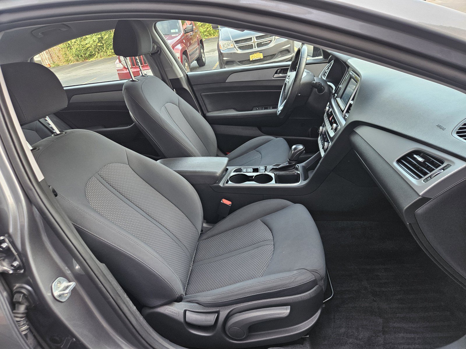Used 2019 Hyundai Sonata SEL w/ Tech Package 02 FWD image 25