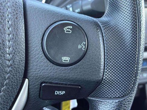 Used 2015 Toyota Corolla LE image 15