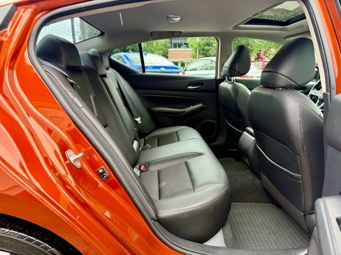 Used 2020 Nissan Altima 2.5 SR w/ Premium Package image 23