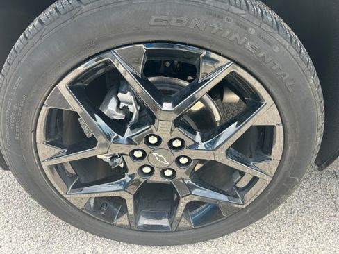 Used 2025 Chevrolet Traverse RS FWD image 7