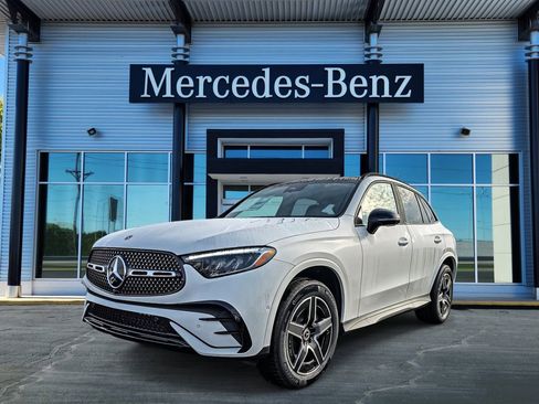 New 2026 Mercedes-Benz GLC 300 4MATIC image 3