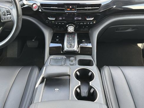 Used 2023 Acura MDX SH-AWD image 4