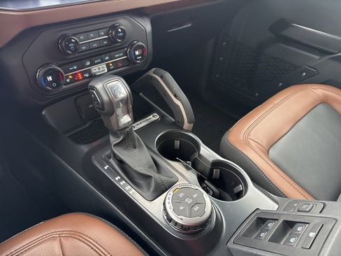 Used 2024 Ford Bronco Outer Banks w/ Sasquatch Package image 21