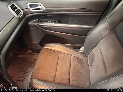Used 2021 Jeep Grand Cherokee Laredo X AWD/4WD image 18