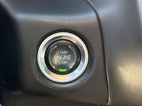 Used 2021 Chevrolet Tahoe Premier image 16