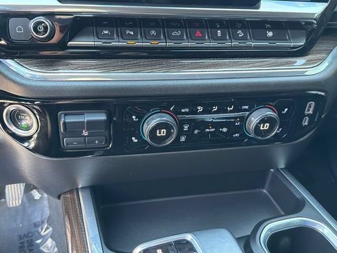 Used 2023 Chevrolet Silverado 1500 RST w/ Convenience Package II AWD/4WD image 32