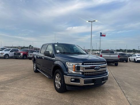 Used 2018 Ford F150 XLT w/ Equipment Group 301A Mid RWD image 3