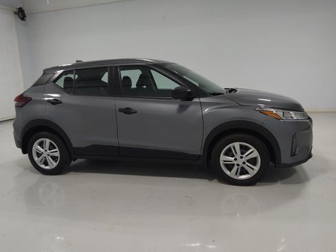 Used 2024 Nissan Kicks S FWD image 11