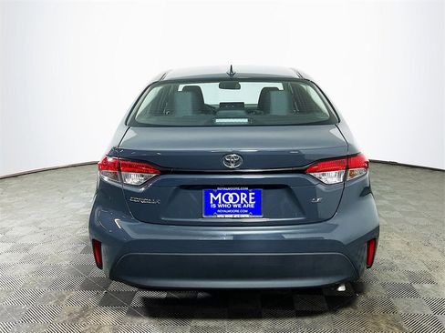 Used 2025 Toyota Corolla LE image 7