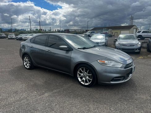 Used 2013 Dodge Dart SXT FWD image 1
