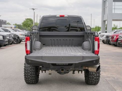 Used 2017 Ford F250 Platinum w/ Platinum Ultimate Package image 10