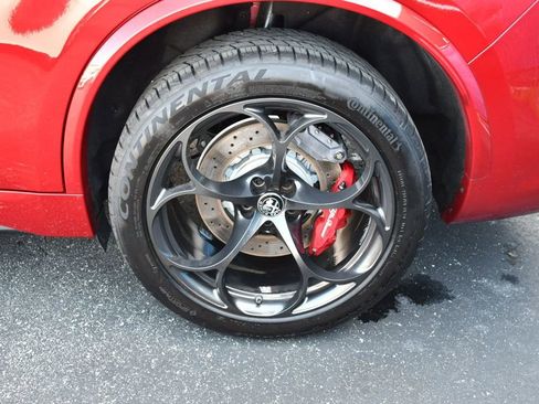 Used 2018 Alfa Romeo Stelvio Quadrifoglio w/ Driver Assist Dynamic Package image 68