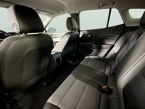 Certified 2024 Chevrolet Trax LT w/ LT Convenience Package image 26