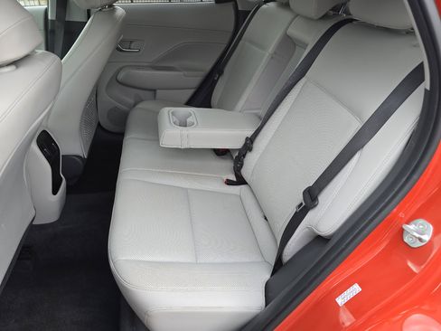 Used 2024 Hyundai Kona Limited FWD image 35