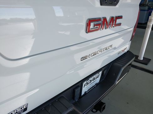 Used 2024 GMC Sierra 1500 AT4X image 33