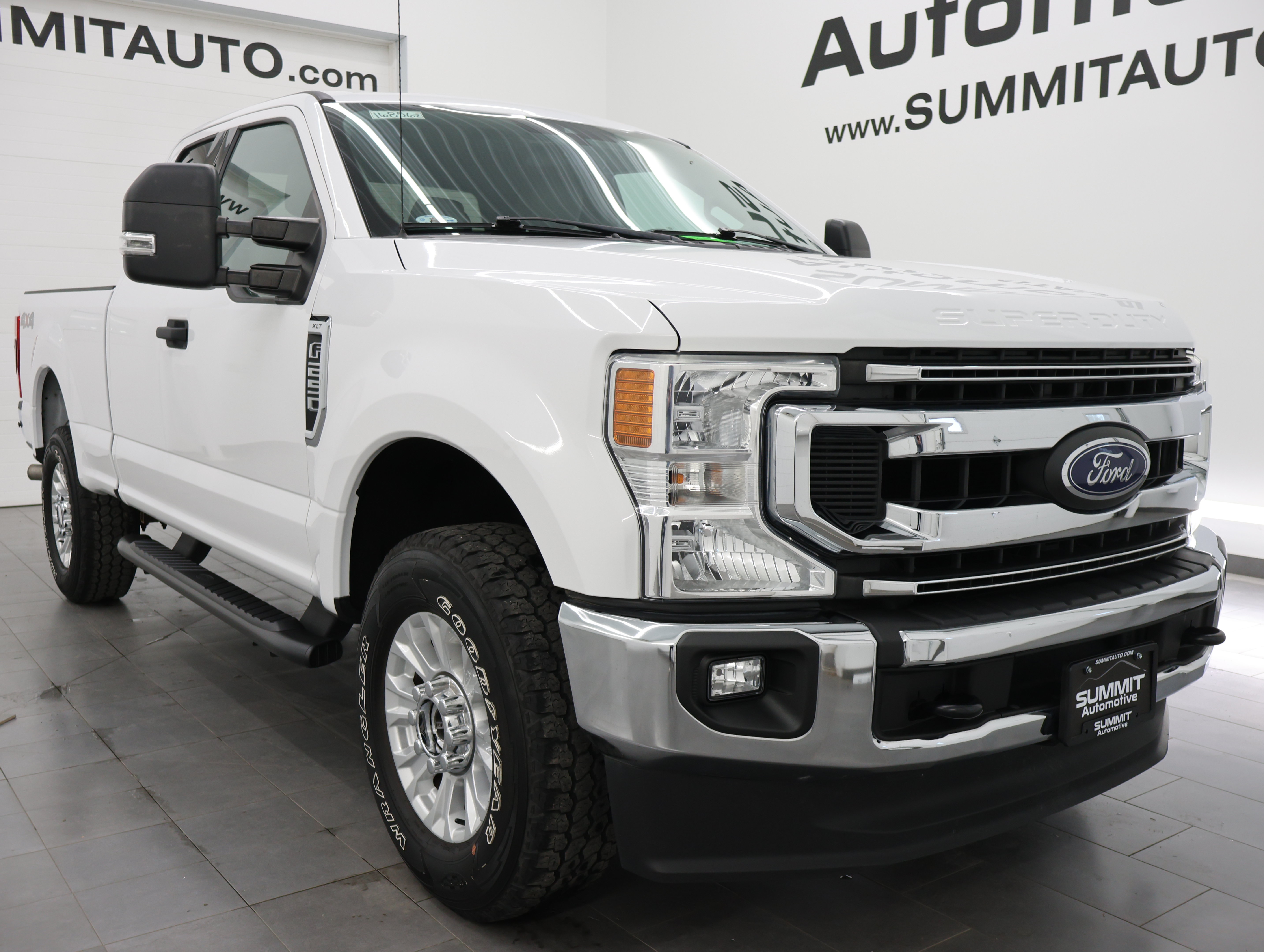 Used 2020 Ford F250 XLT w/ XLT Value Package AWD/4WD image 2