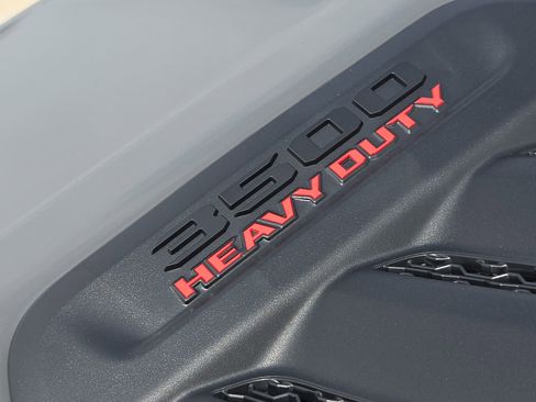 New 2026 RAM 3500 Laramie AWD/4WD image 9