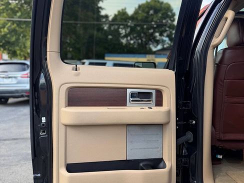 Used 2013 Ford F150 King Ranch w/ King Ranch Luxury Pkg AWD/4WD image 12
