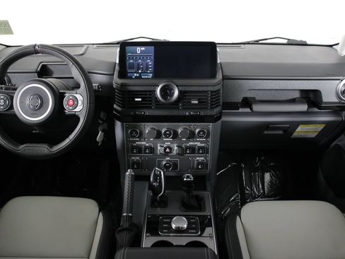 Used 2025 INEOS Grenadier Station Wagon AWD/4WD image 5