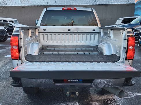 Used 2019 Chevrolet Silverado 2500 LT image 20