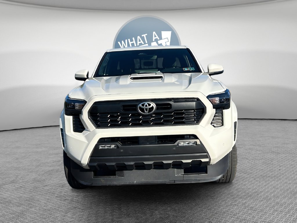 Used 2024 Toyota Tacoma TRD Sport w/ TRD Sport Upgrade Package AWD/4WD image 9