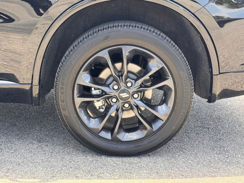 Used 2025 Dodge Durango GT AWD/4WD image 14