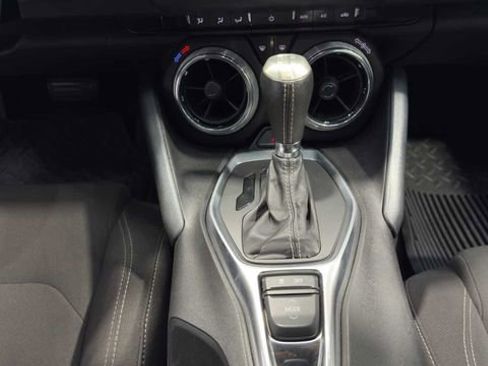 Used 2018 Chevrolet Camaro SS RWD image 27