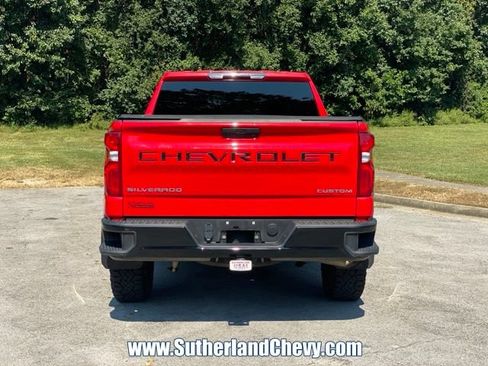 Used 2022 Chevrolet Silverado 1500 Custom Trail Boss AWD/4WD image 6