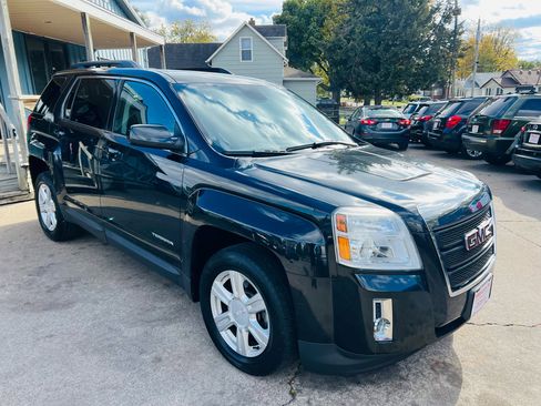 Used 2014 GMC Terrain SLE image 1