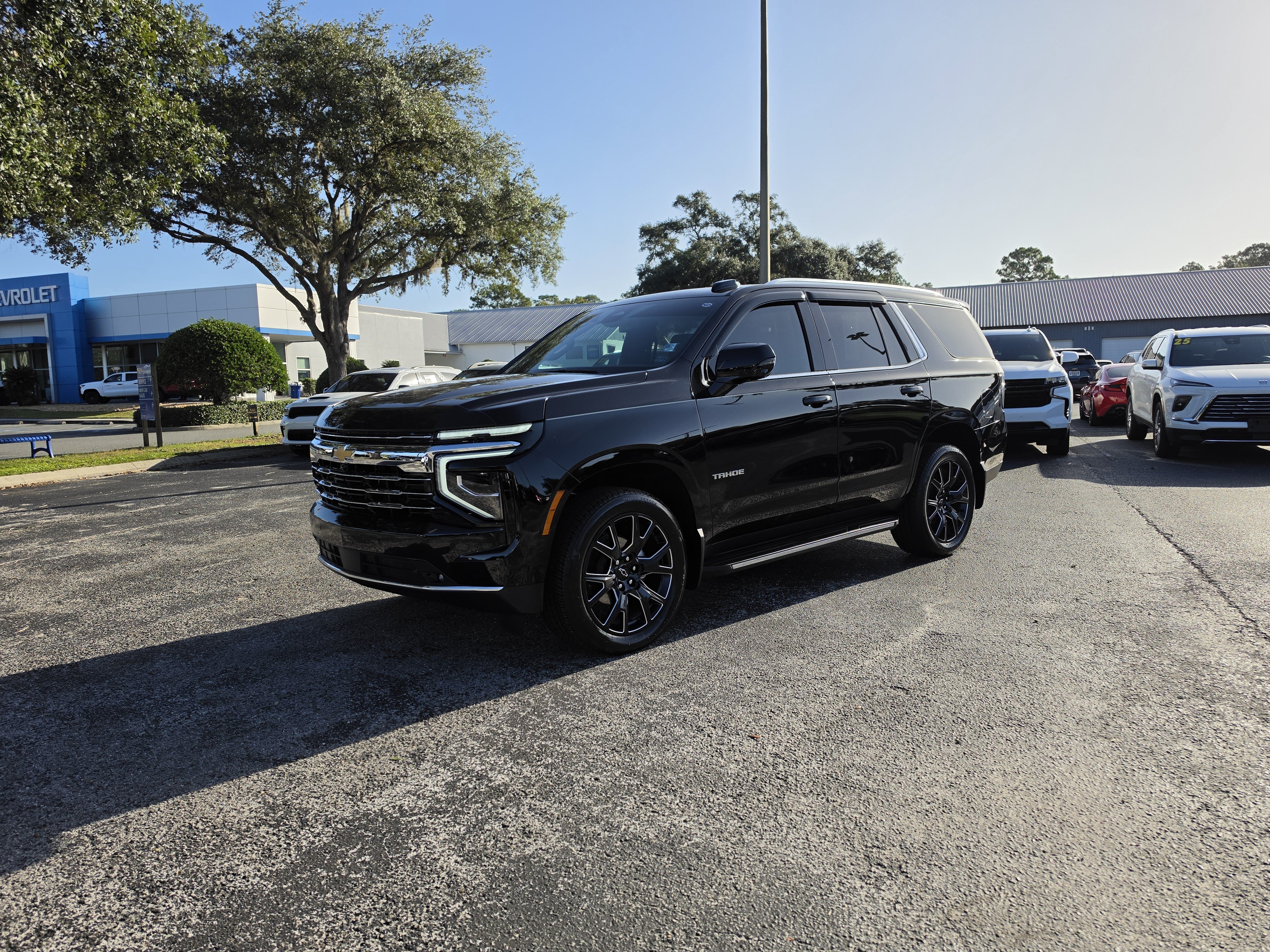 Used 2026 Chevrolet Tahoe LT w/ Comfort Package AWD/4WD image 10
