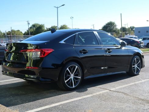 Used 2022 Honda Civic Touring image 13