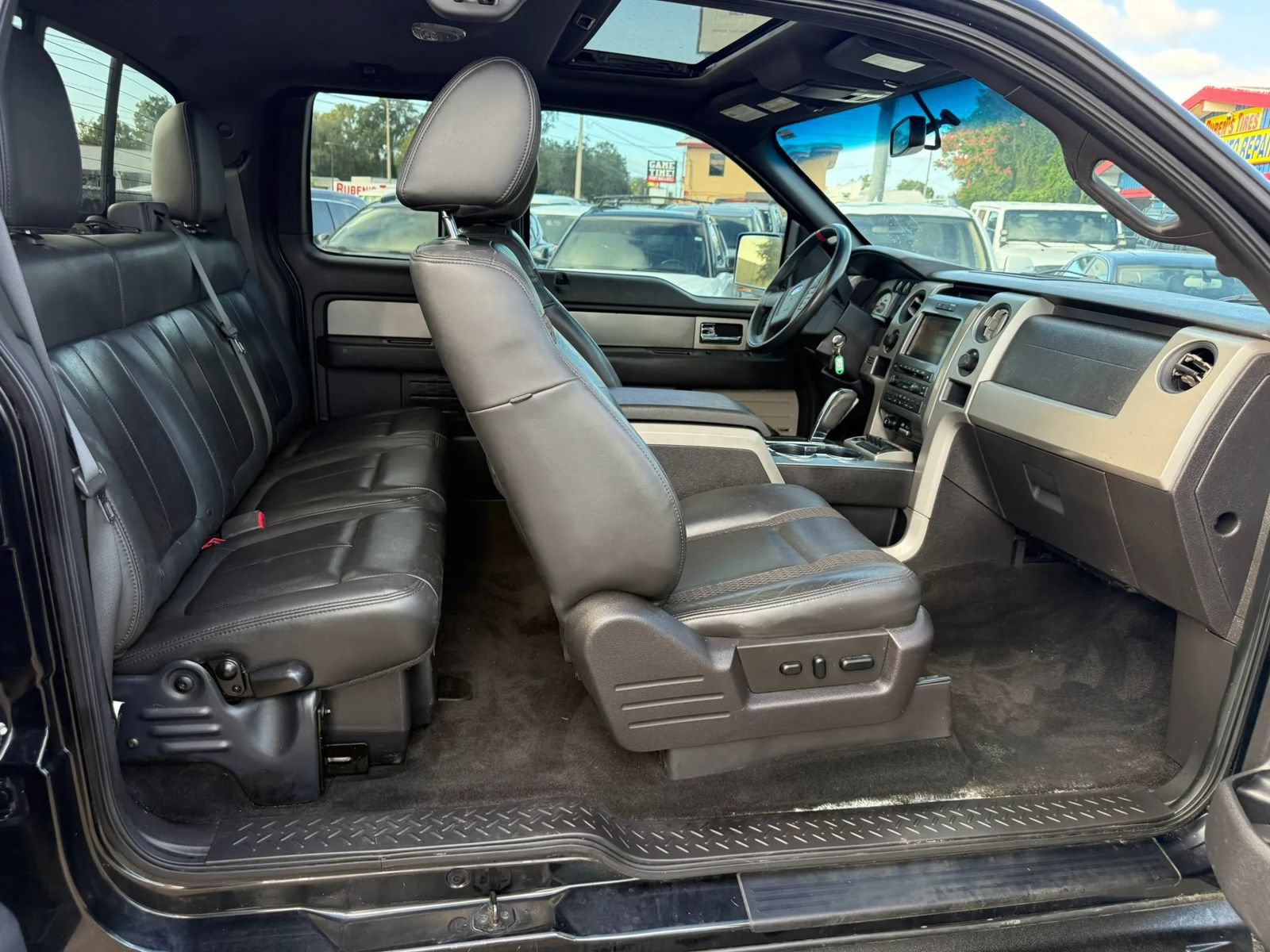 Used 2010 Ford F150 Raptor AWD/4WD image 12