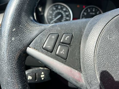 Used 2010 BMW 528i Sedan RWD image 16