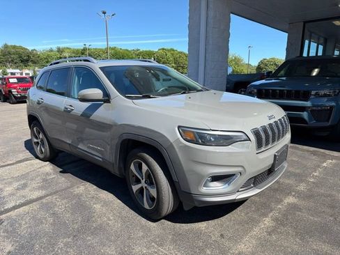 Used 2020 Jeep Cherokee Limited AWD/4WD image 3