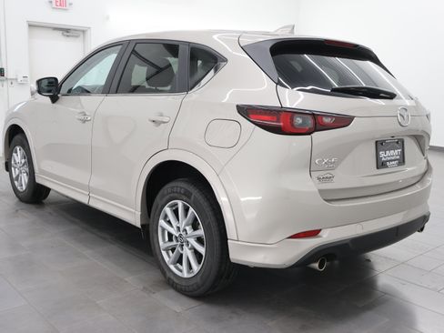 Used 2024 MAZDA CX-5 AWD 2.5 S w/ Select Package image 6