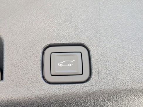 New 2026 Buick Enclave Avenir w/ Super Cruise Package FWD image 15