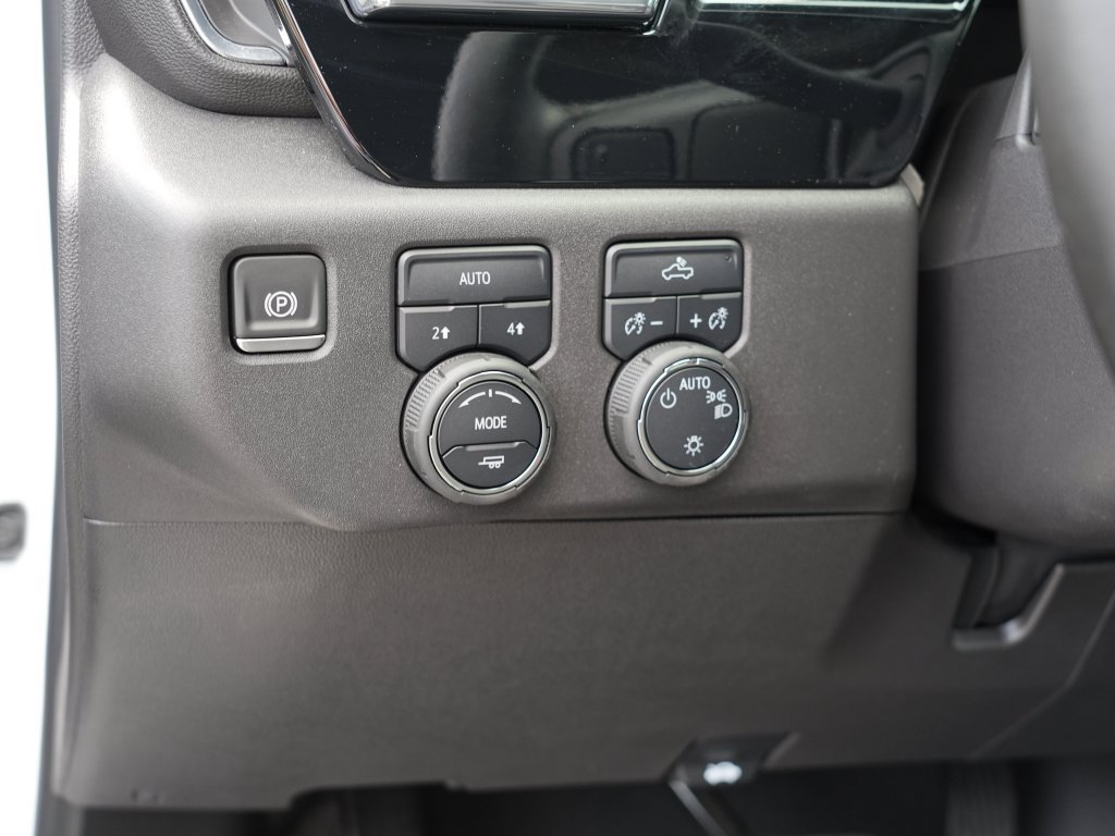 Certified 2025 Chevrolet Silverado 1500 LT AWD/4WD image 17