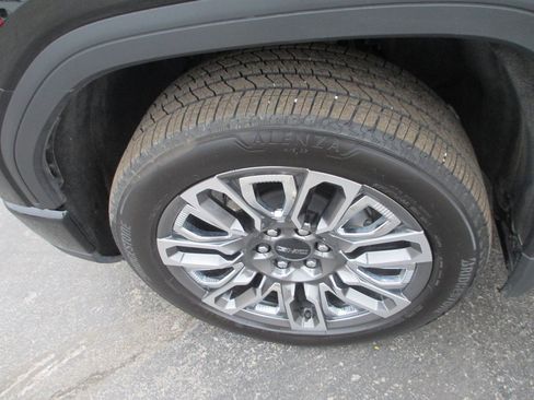 Used 2026 GMC Sierra 1500 Denali Ultimate image 13