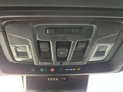 Used 2024 Chevrolet Silverado 1500 High Country w/ High Country Premium Package image 31