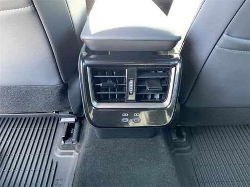 Used 2025 Toyota Crown Signia XLE image 32