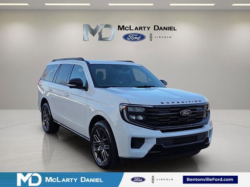New 2025 Ford Expedition Platinum w/ Stealth Performance Package image 1