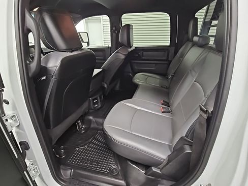 Used 2024 RAM 2500 Tradesman w/ Chrome Appearance Group image 28