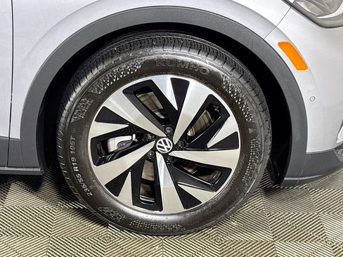 Certified 2023 Volkswagen ID.4 Pro image 24