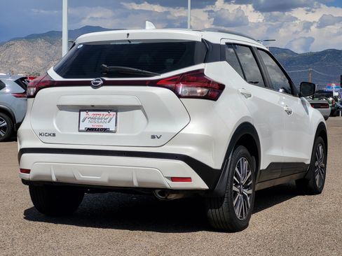 Certified 2023 Nissan Kicks SV FWD image 4