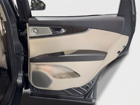 Used 2017 Lincoln MKX Reserve w/ Luxury Package image 20