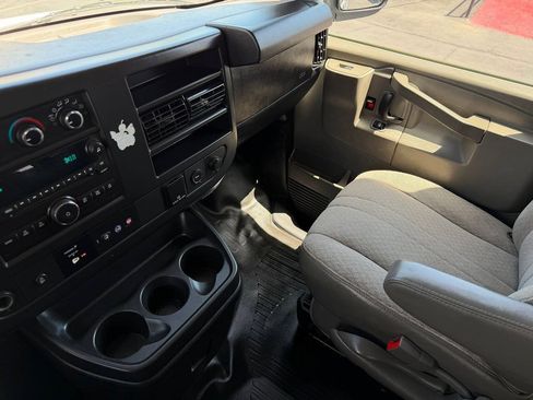 Used 2016 Chevrolet Express 2500 LS RWD image 19