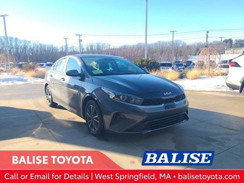 Used 2023 Kia Forte LXS image 1