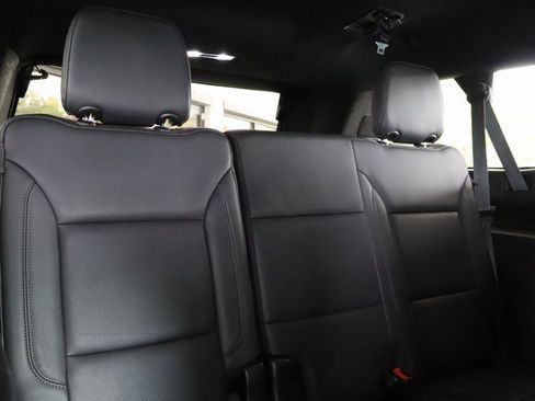 Used 2021 Chevrolet Suburban LT image 41